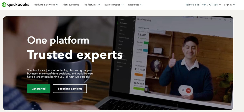 Accountant on the Quickbooks homepage giving the thumbs up to his customer alongside text reading, "One platform. Trusted Experts."